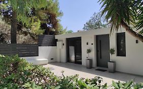 Kavouri Seaside Luxury Bungalow